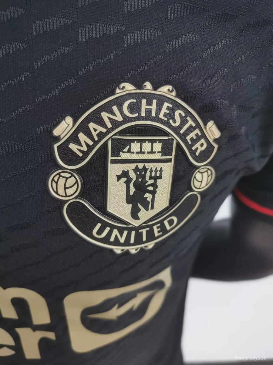 Player Version 23/24 Manchester United Black Pre-Match Jersey